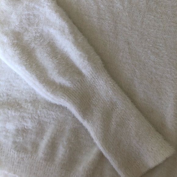 white fuzzy garage simple sweater - Picture 7 of 9